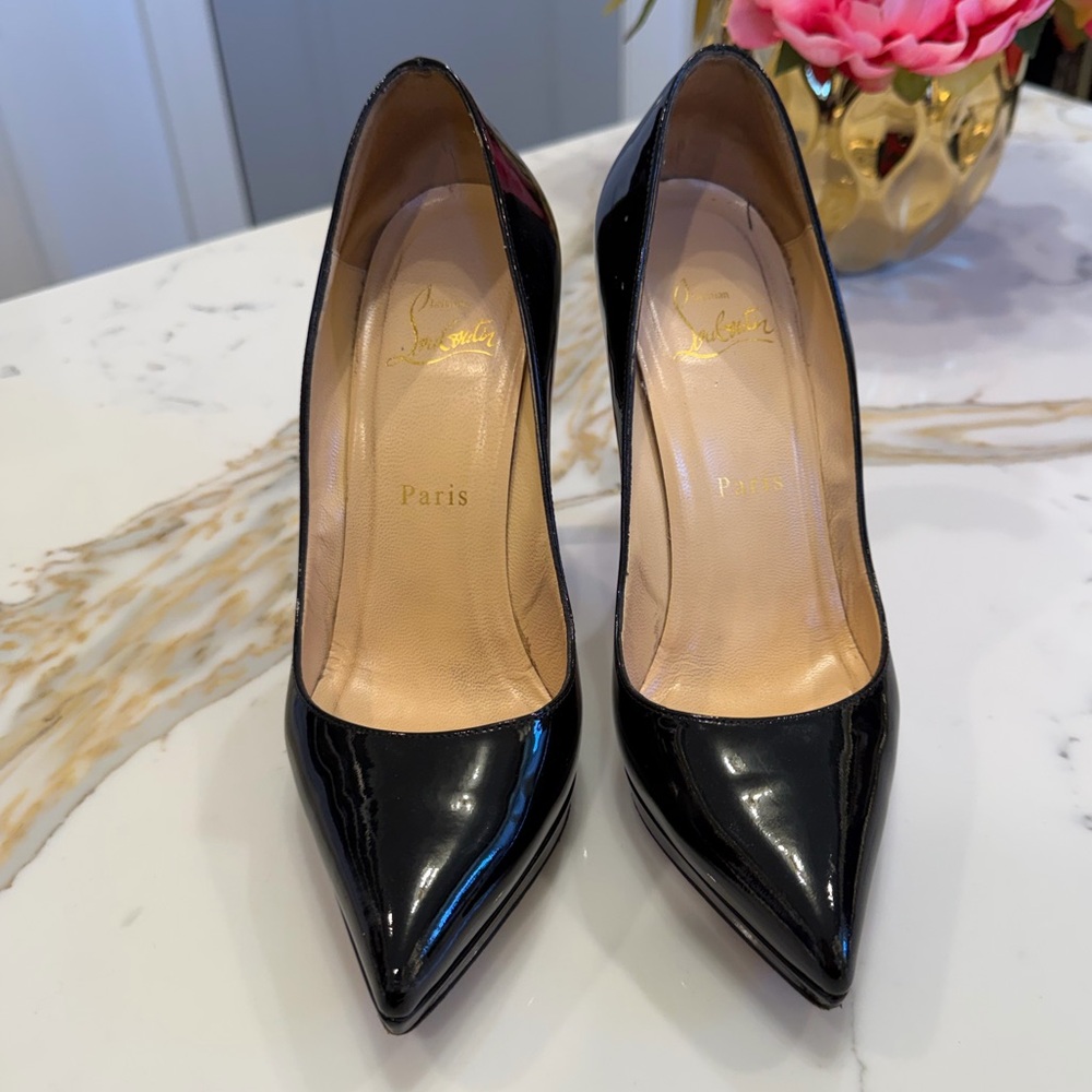 Christian Louboutin Pigalle Plato Pump